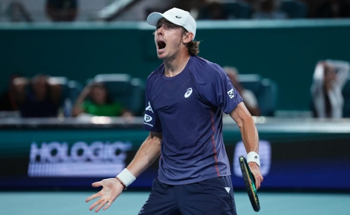 అలెక్స్ డి మినార్ జోవో ఫోన్సెకా ఛాలెంజ్ ముగించాడు, అలెగ్జాండర్ జ్వెరెవ్ మయామి ఓపెన్‌లో కవాతు చేస్తాడు
