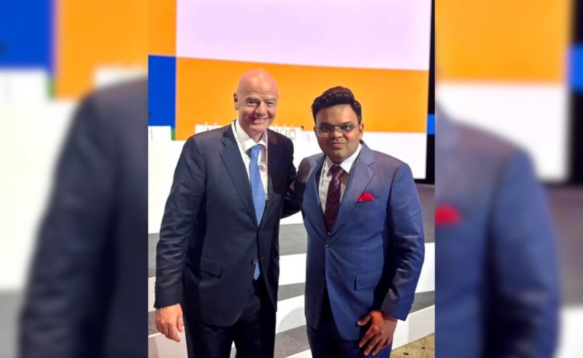 ఐసిసి చైర్మన్ జే షా ఫిఫా చీఫ్ జియాని ఇన్ఫాంటినోను కలుస్తాడు
