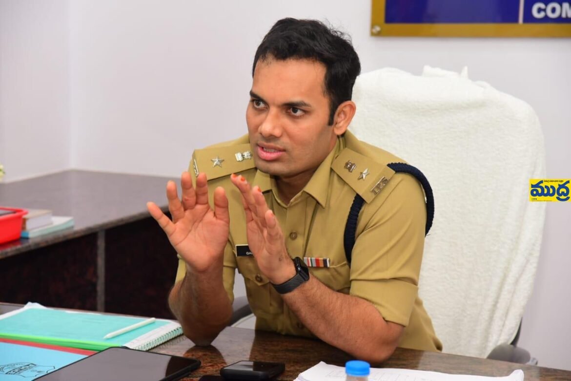 లా అండ్ ఆర్డర్ ను కఠినంగా అమలు చేయాలి చేయాలి
