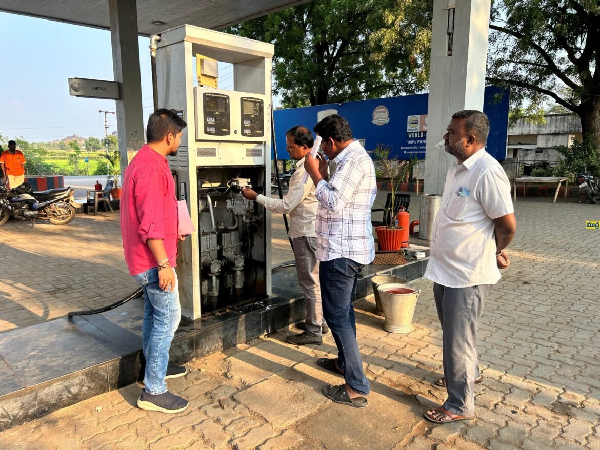 లైసెన్స్ లేని పెట్రోల్ బంక్ బంక్

