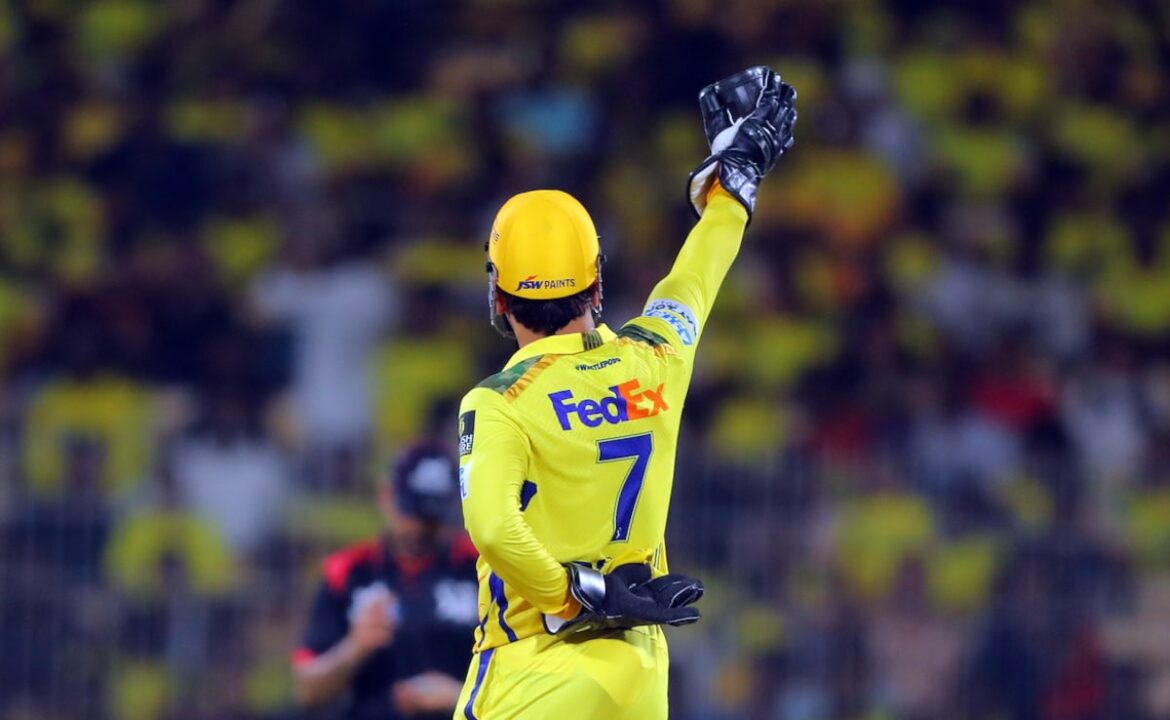 CSK యొక్క 2025 పరాజయం తరువాత Ms ధోని యొక్క ఐపిఎల్ 2026 ప్రణాళికలను సురేష్ రైనా ధృవీకరించింది
