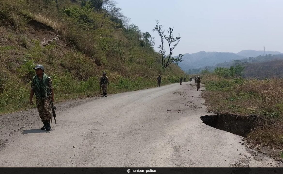 ఆయుధ లైసెన్స్ హోల్డర్లు, డీలర్ల పత్రాలను ధృవీకరించడానికి మానిపూర్
