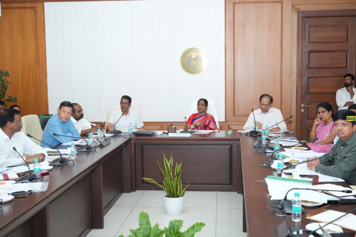 ఎకో టూరిజంపై వేగంగా అడుగులు అడుగులు
