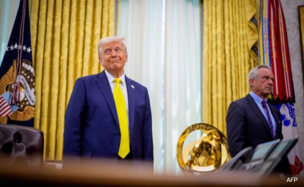 డొనాల్డ్ ట్రంప్ హార్వర్డ్‌కు 'డిమాండ్' లేఖను "తప్పు" ద్వారా పంపారు: నివేదిక
