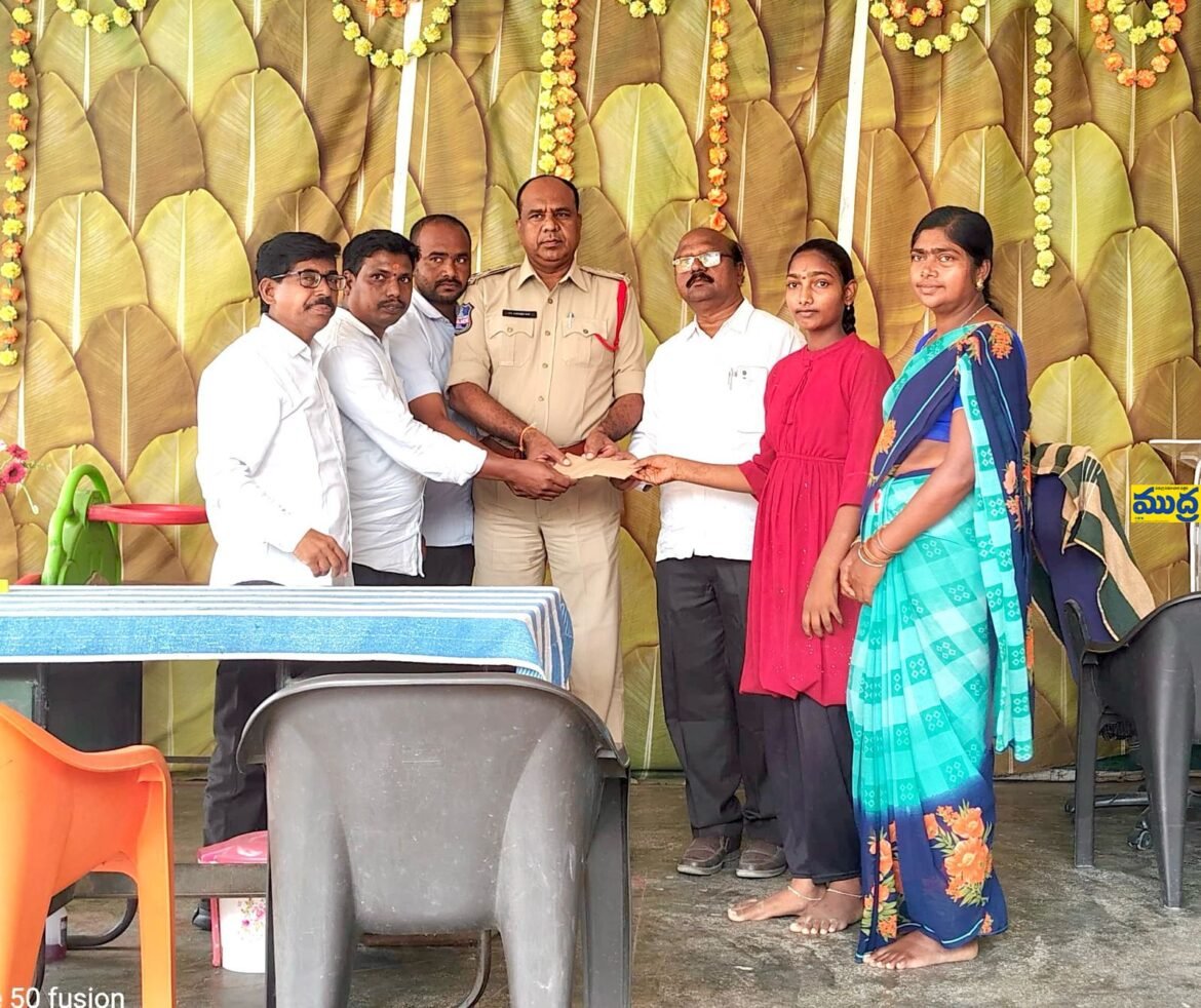 పూర్వ విద్యార్థుల ఆర్థిక ఆర్థిక - ముద్రా న్యూస్
