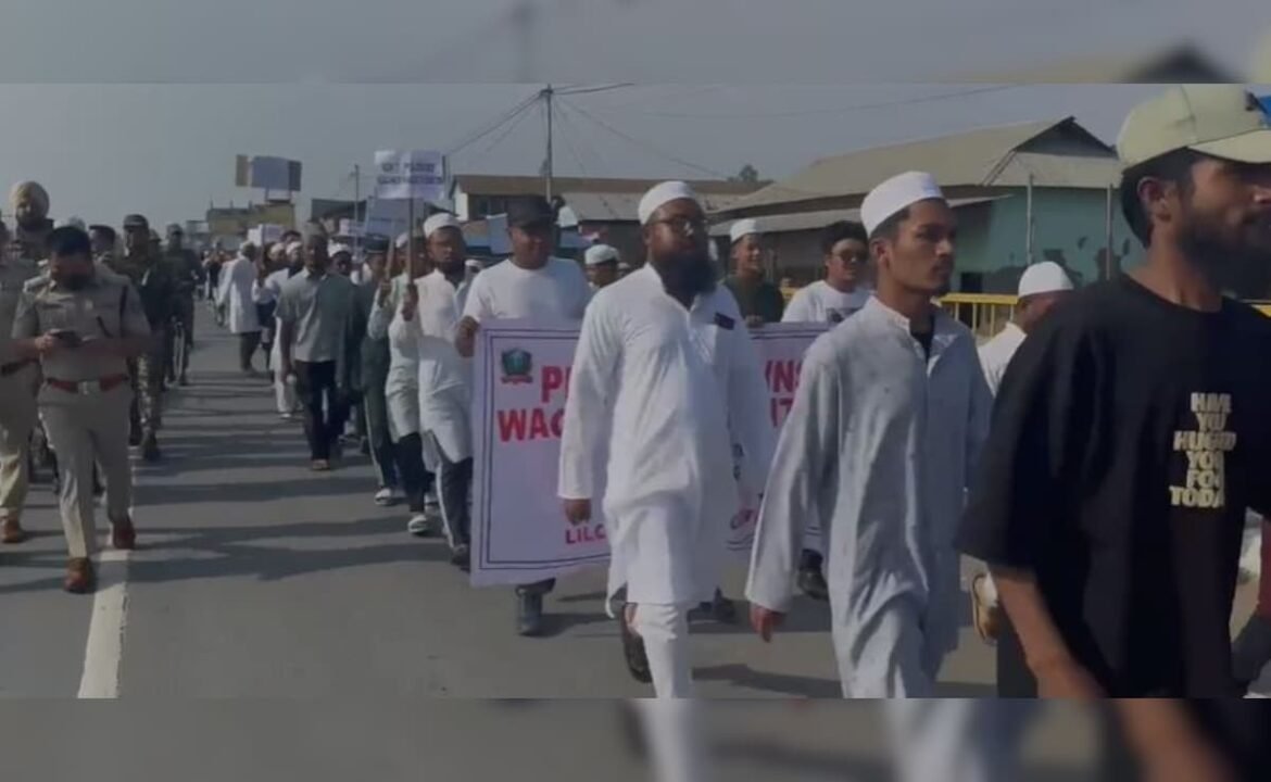 మణిపూర్ అంతటా WAQF సవరణ బిల్లుకు వ్యతిరేకంగా తీవ్రమైన నిరసన
