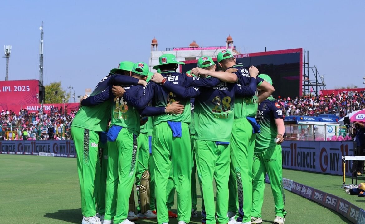 రాజస్థాన్ రాయల్స్‌పై ఐపిఎల్ 2025 ఘర్షణలో ఆర్‌సిబి గ్రీన్ జెర్సీని ఎందుకు ధరించింది - వివరించారు
