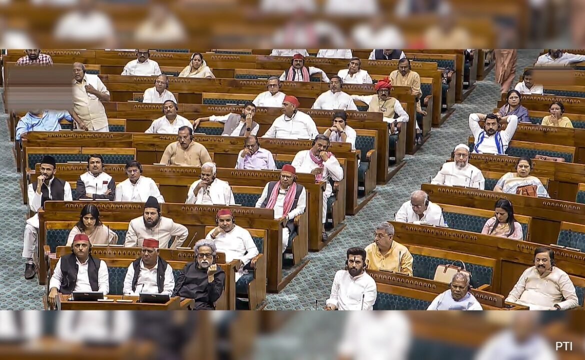 లోక్సభ వక్ఫ్ (సవరణ) బిల్లును ఆమోదించింది, సభ శుక్రవారం వరకు వాయిదా పడింది
