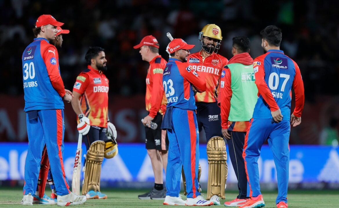 పంజాబ్ కింగ్స్‌ను ఖాళీ చేయడానికి బిసిసిఐ యొక్క ప్రత్యేక ఏర్పాట్లు, Delhi ిల్లీ రాజధానుల ఆటగాళ్ళు ధారాంషాలా నుండి
