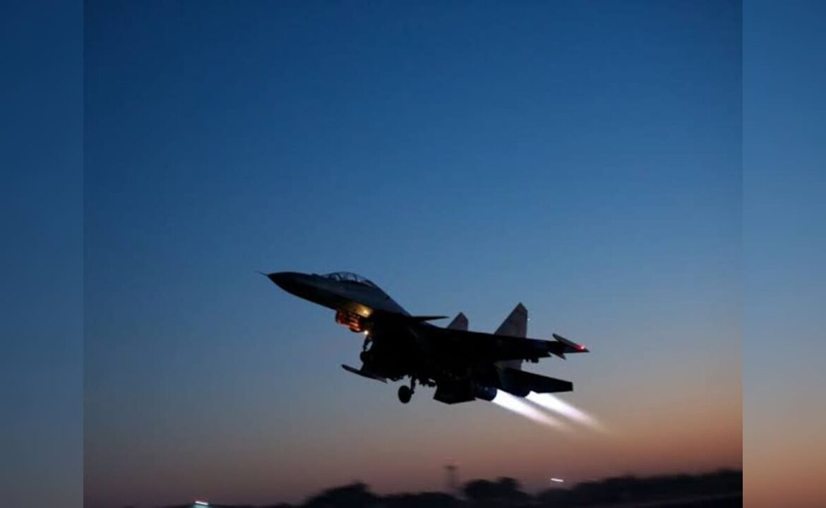 పట్టణాలు వైమానిక దాడుల కోసం ప్రిపరేషన్ చేయడానికి ఎలా బ్లాక్ అవుతాయి
