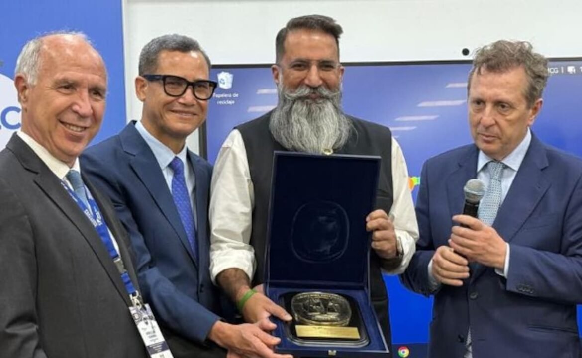 పిల్లల హక్కుల కోసం ప్రపంచ లా కాంగ్రెస్ గౌరవం పొందిన మొదటి భారతీయ న్యాయవాది భువాన్ రబ్హూ అయ్యారు
