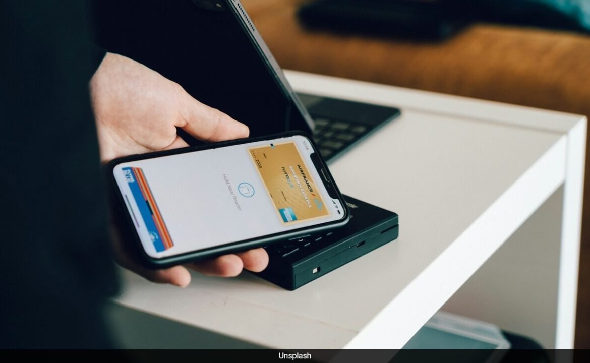 ప్రపంచ అంతరాయం లక్షలాది మందికి చెల్లింపు గందరగోళానికి కారణమవుతుంది
