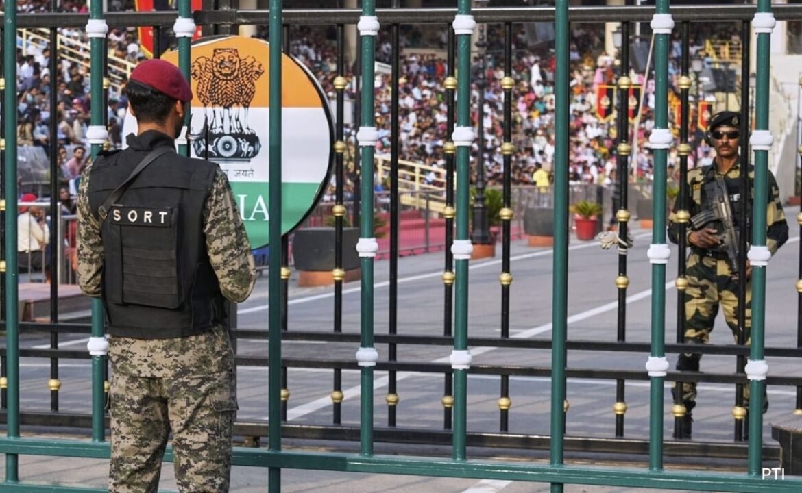 భారతదేశం, పాక్ ఇన్ ఫస్ట్ చర్చలు కాల్పుల విరమణ తరువాత
