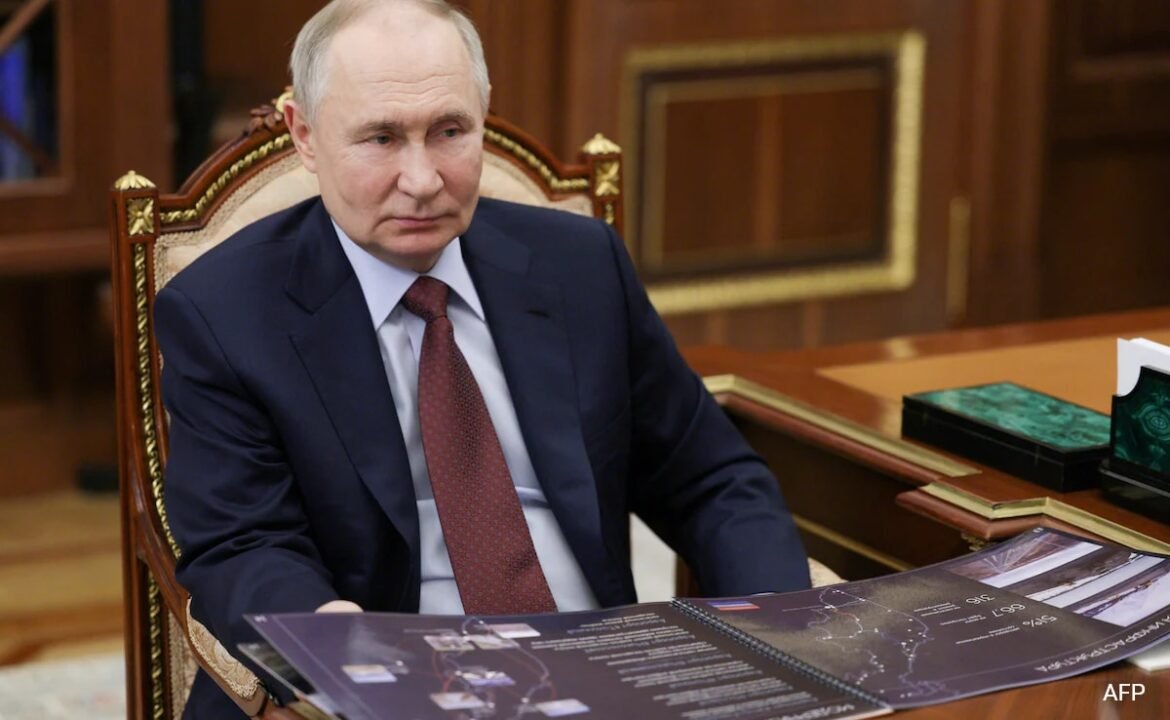 సిటీ నివాసితుల వరకు స్టాలింగ్‌రాడ్ పేరుకు తిరిగి రావడం పుతిన్ చెప్పారు
