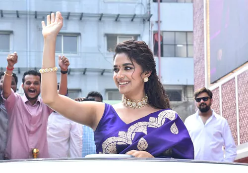 కీర్తి సురేష్ పొలిటికల్ పొలిటికల్ ఎంట్రీ .. ఏ ఏ పార్టీనో ..? కీర్తి సురేష్ పొలిటికల్ పొలిటికల్ ఎంట్రీ .. ఏ ఏ పార్టీనో ..?