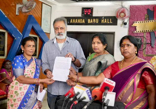 ఫిలిం ఛాంబర్ ఛాంబర్ లో ‘ప్రభుత్వ ప్రభుత్వ సారాయి’ చిత్రంపై చిత్రంపై సమైక్య ఫిలిం ఛాంబర్ ఛాంబర్ లో 'ప్రభుత్వ ప్రభుత్వ సారాయి' చిత్రంపై చిత్రంపై సమైక్య సమైక్య సమైక్య సమైక్య