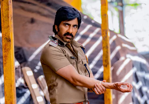 రవితేజ ఫ్యాన్స్ కి బ్యాడ్ న్యూస్.. అంతలోనే మరో ట్విస్ట్! – VRM రవితేజ ఫ్యాన్స్ కి బ్యాడ్ న్యూస్.. అంతలోనే మరో ట్విస్ట్!