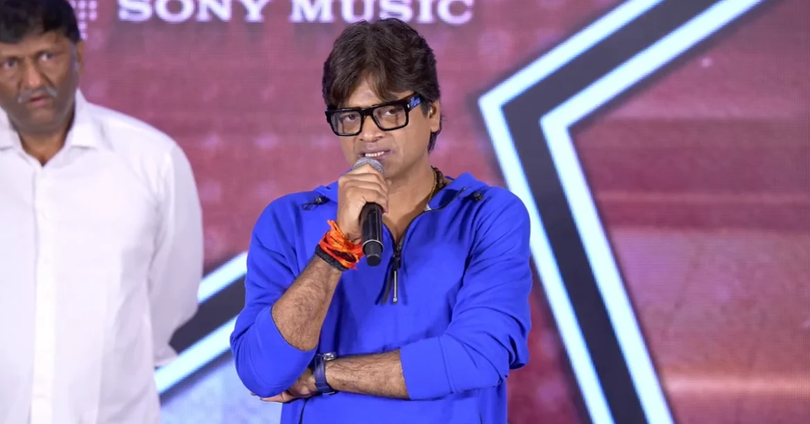 tmdb-header-middle-logo