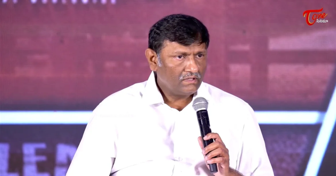 tmdb-header-middle-logo