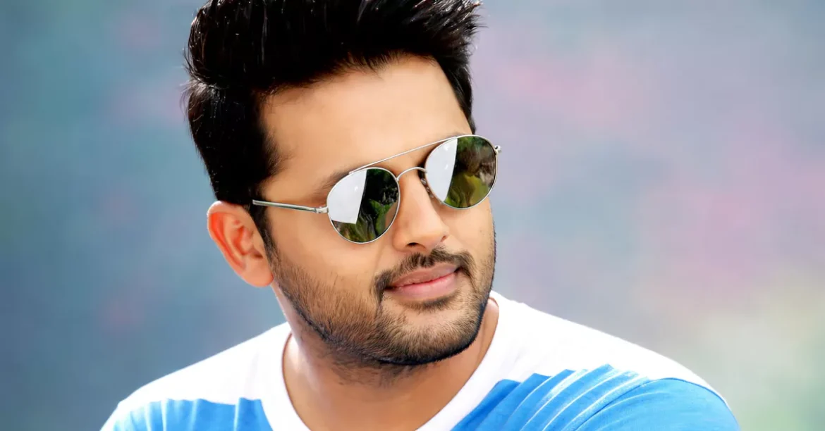 tmdb-header-middle-logo