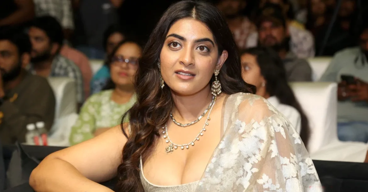 tmdb-header-middle-logo