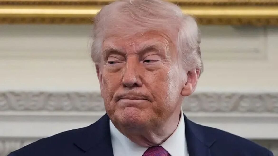 ట్రంప్‌ చెంప చెల్లుమనేలా కౌంటర్.. "నరకం" వ్యాఖ్యల్లో భారత్‌కి ఇరాన్‌ సపోర్ట్ !! | వైరల్‌గా మారుతున్న భారత్‌ను పోల్చడంపై అమెరికా అధ్యక్షుడు డొనాల్డ్ ట్రంప్‌కు ఇరాన్ గట్టి కౌంటర్ ఇచ్చింది
