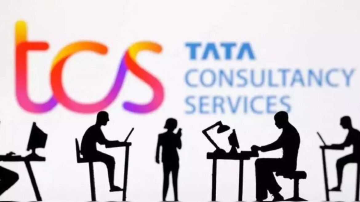 దుమ్ము దులిపిన TCS | TCS Q4 ఫలితాలు FY26 లాభం రూ. 13718 కోట్లను తాకింది AI నేతృత్వంలోని సేవలు 12 బిలియన్ డాలర్ల డీల్ వృద్ధిని పెంచుతాయి
