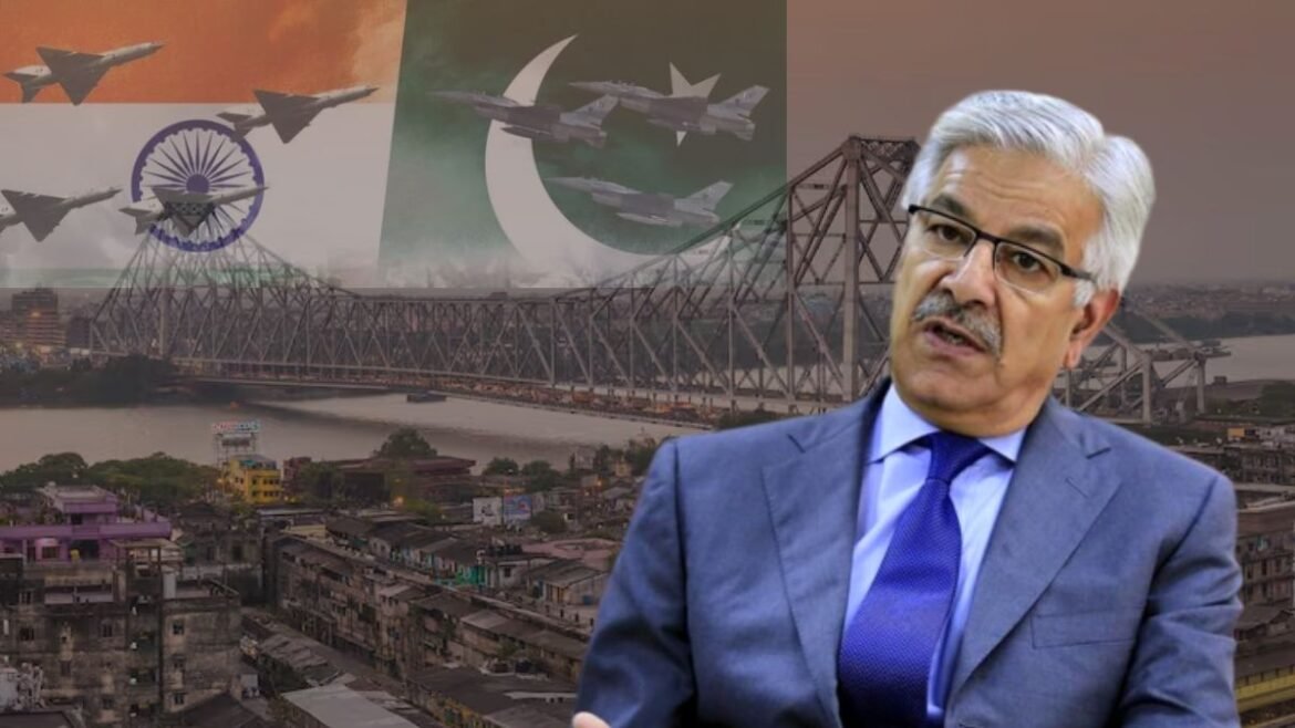 పాక్ బరితెగింపు: 'కలకత్తా వరకు వస్తాం, ప్రతీకారం తీర్చుకుంటాం' | పాకిస్తాన్ భయంకరమైన బెదిరింపు: భారత్ పాక్‌పై చర్య తీసుకుంటే కోల్‌కతాకు చేరుకుంటానని రక్షణ మంత్రి ఖవాజా ఆసిఫ్ ప్రమాణం!
