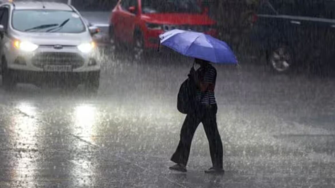 వడగళ్ల వాన బీభత్సం, మరో రెండు రోజులు - ఈ జిల్లాలకు తాజా హెచ్చరిక..!! | రానున్న రెండు రోజులపాటు వర్షాలు కురుస్తాయని హైదరాబాద్‌తో సహా తెలంగాణ జిల్లాలకు IMD తాజా హెచ్చరికలు జారీ చేసింది
