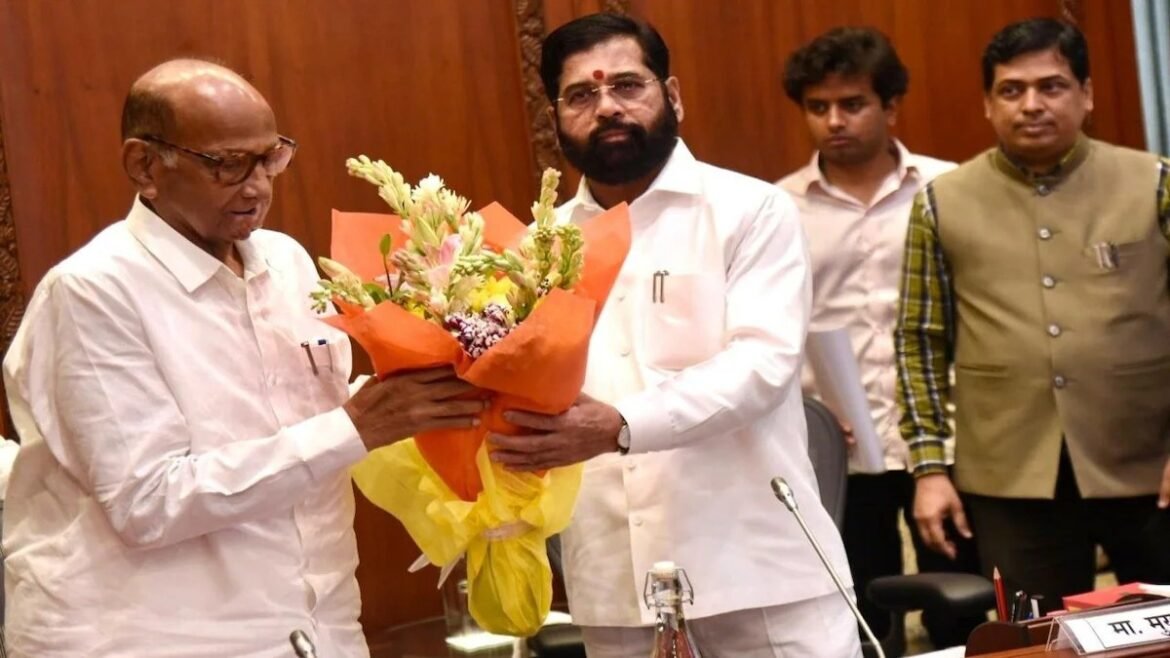 ఎన్డీఏ వైపు శరద్ పవార్..? కీలక మంత్రాంగం..!! | రాజకీయ ఊహాగానాల మధ్య అసెంబ్లీలో మహారాష్ట్ర డిప్యూటీ సీఎం ఏక్‌నాథ్ షిండేతో శరద్ పవార్ భేటీ అయ్యారు
