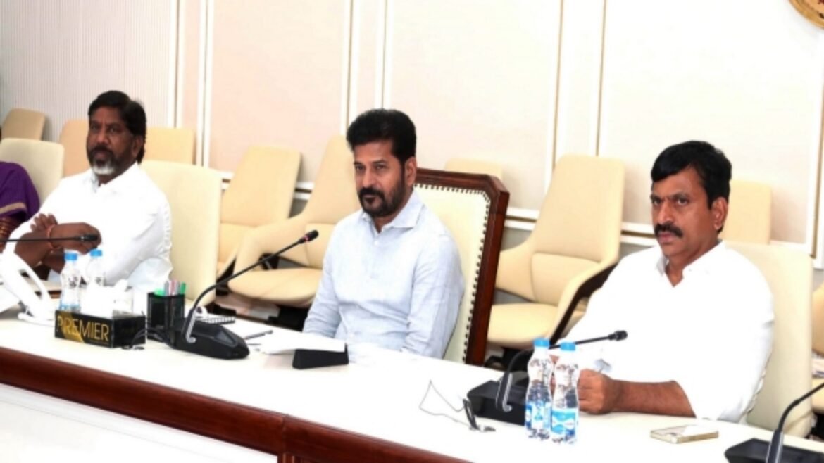 కేబినెట్ భేటీలో సంచలన నిర్ణయాలు.. ఆ పథకానికి ఆమోదం | వీబీజే రామ్‌జీ స్కీమ్, మూసీ సుందరీకరణ, ఉపాధ్యాయుల అల్పాహారం రేవంత్ రెడ్డికి తెలంగాణ కేబినెట్ ఆమోదం
